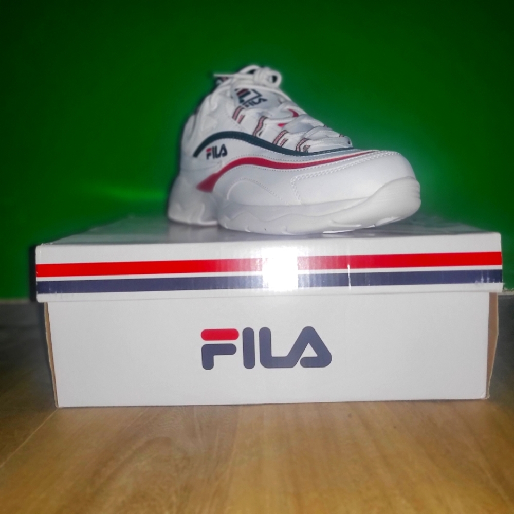 FILA size 11